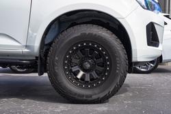 2024 Isuzu
D-MAX LS-M