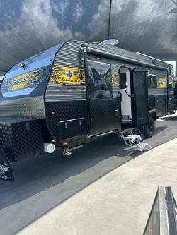 2024 JB Caravans Scorpion Sting 22*6 Fd Family Triple Bunk Air Bags