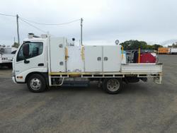2018 Hino 300 Series WHITE