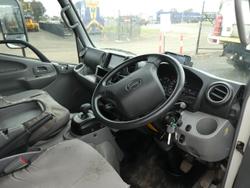 2018 Hino 300 Series WHITE
