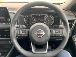 2023 Nissan
                X-TRAIL ST-L