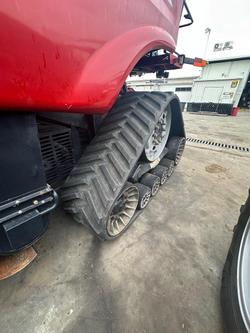 2020 CASE IH 8250 Combine Suspended Tracks