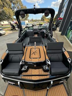 2024 MasterCraft X22