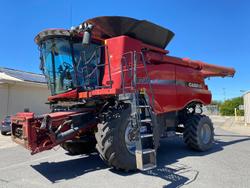 2017 CASE IH 8240 Red