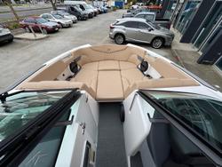 2023 MasterCraft XT22