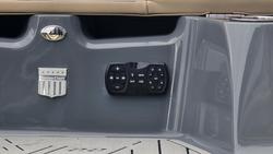 2023 MasterCraft XT22