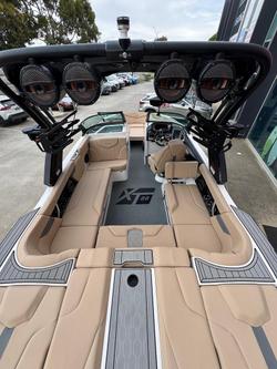 2023 MasterCraft XT22