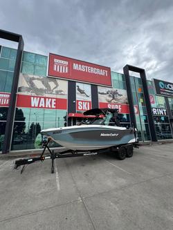 2023 MasterCraft XT22