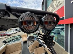 2023 MasterCraft XT22