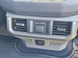 2023 Ford
                F-150 Lariat