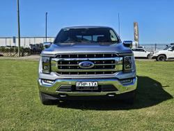 2023 Ford
                F-150 Lariat