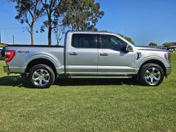 2023 Ford
                F-150 Lariat