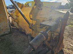 1993 Komatsu
                D65ex-12 