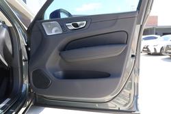 2025 Volvo XC60 Ultra T8 Plug-In Hybrid Dark