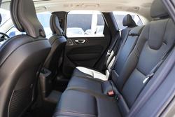 2025 Volvo XC60 Ultra T8 Plug-In Hybrid Dark