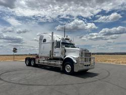 2021 Western Star 4900 Series 4900FXC White