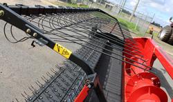 CASE IH
3016 Windrow 15Ft Pick Up Front