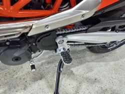 2024 KTM 690 SMC R SMC Orange