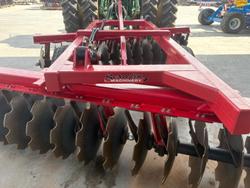 2021 USED SERAFIN ECO CLASSIC 28 PLATE OFFSET DISC RED