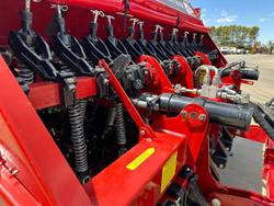 2023 Semeato Tdng 300E Double Disc Seeder Used RED