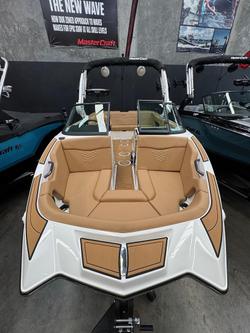 2026 MasterCraft NXT20