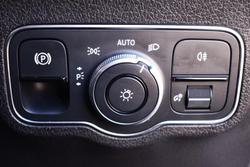 2023 Mercedes-Benz GLB-Class GLB200