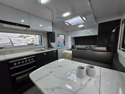 2024 Millard Mflow 19’6 Rear Door