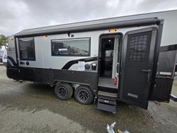 Millard Mflow 19’6 Rear Door