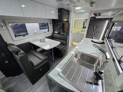 2024 Millard Mflow 19’6 Rear Door