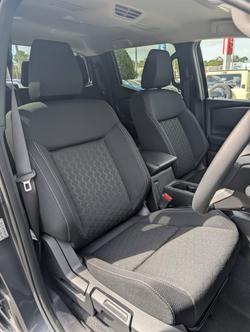 2025 NISSAN NAVARA ST