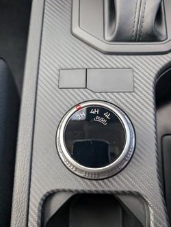 2025 NISSAN NAVARA ST