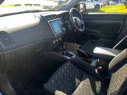 2024 Mitsubishi
ASX ES