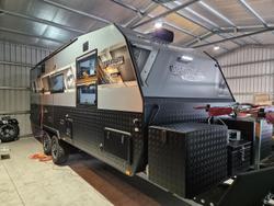 2023 Masterpiece Optimum CRZR 236 Bunk