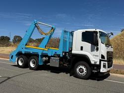 2025 Isuzu Fvz 260-300 White