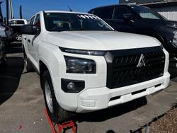 2024 Mitsubishi
Triton GLX