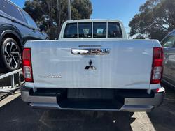 2024 Mitsubishi Triton GLX