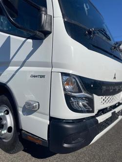 2025 Fuso Canter 515 White