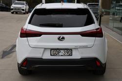 2026 Lexus UX300h UX300h F Sport AWD 2.0L Hybrid Auto E-CVT SUV B402430 002