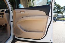 2014 Toyota
Tarago Ultima