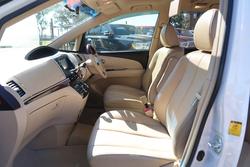 2014 Toyota
Tarago Ultima