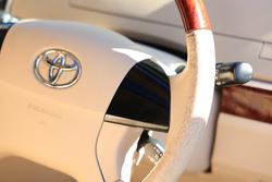 2014 Toyota
Tarago Ultima