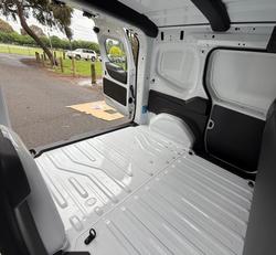2024 Renault
                Kangoo L1