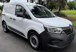 2024 Renault
                Kangoo L1
