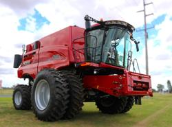 0 CASE IH 8250 Combine RED
