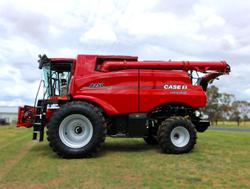 0 CASE IH 8250 Combine RED