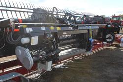 0 MacDon D140 Rigid Draper 40Ft Front Black