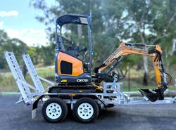 CASE CE
Cx17d Mini Excavator, Trailer And Buckets