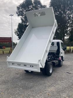 2025 Fuso Canter 615 Tipper WHITE