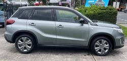 2024 Suzuki Vitara LY Series II Galactic Grey