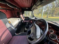 2015 Kenworth
                K200 Flat Roof, 600Hp, 18Sp 
